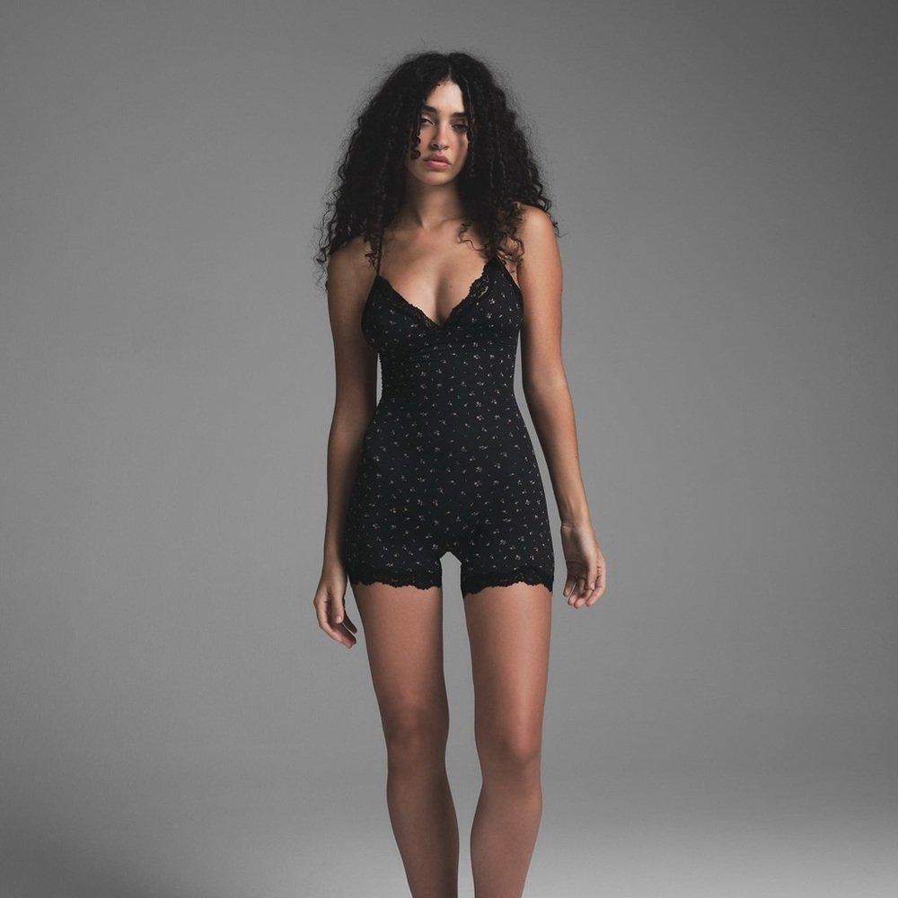 Skim’s triangle onesie